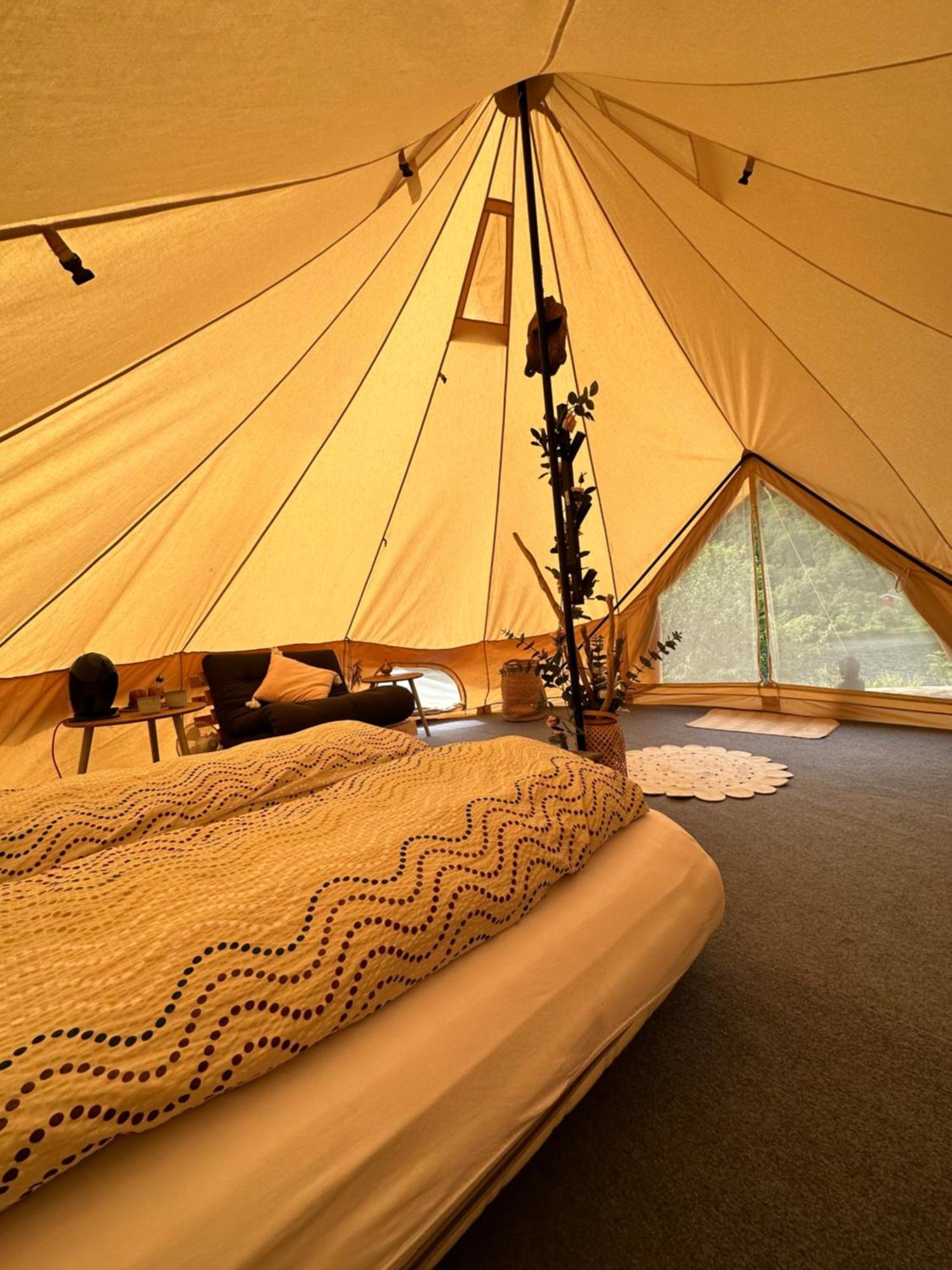 Glamping On Idyllic Lake, Paddle Boards & Rowboat Porsgrunn Eksteriør billede