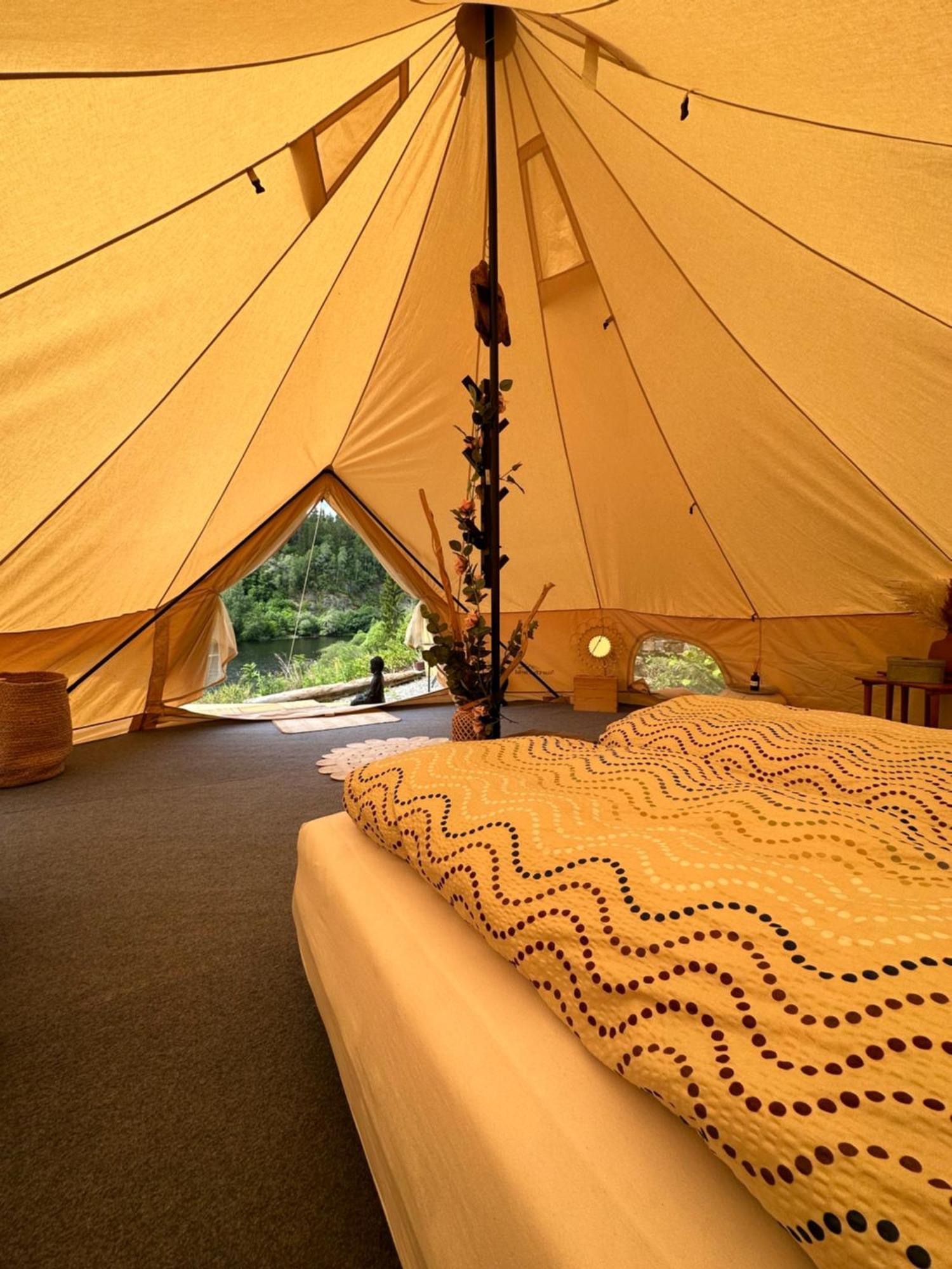 Glamping On Idyllic Lake, Paddle Boards & Rowboat Porsgrunn Eksteriør billede