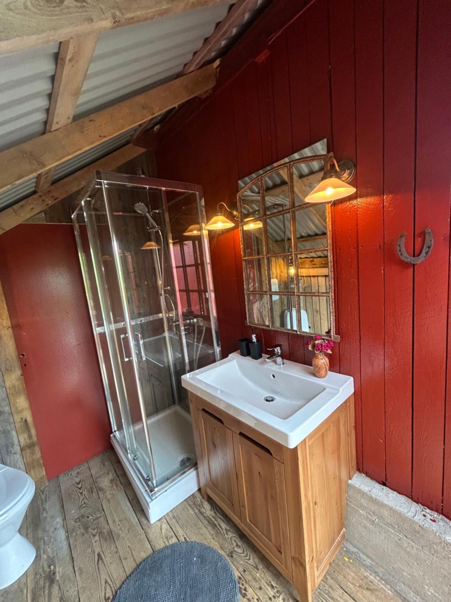 Glamping On Idyllic Lake, Paddle Boards & Rowboat Porsgrunn Eksteriør billede